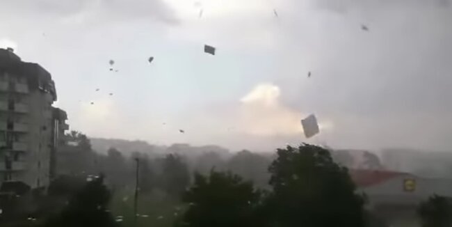 Groźne zjawisko w jednym z polskich miast. Wystarczyły sekundy, żeby zniknął dorobek życia [Wideo]