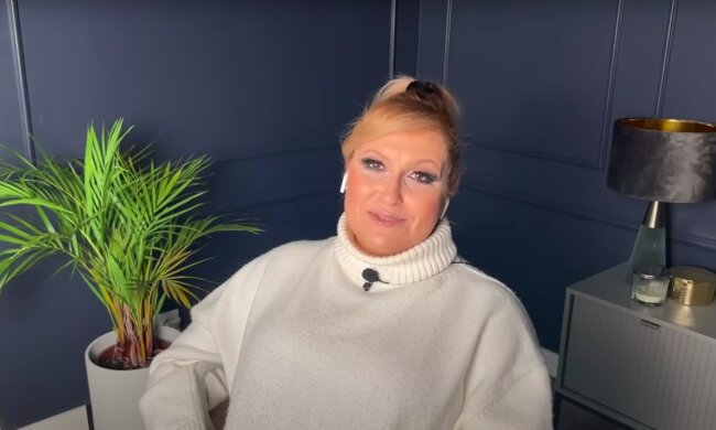 Katarzyna Skrzynecka / YouTube:  W MOIM STYLU Magda Mołek