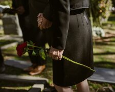 Z życia wzięte. "Dostałam w spadku po babci pierścionek, który skrywał tajemnicę": Gdy zaczęłam drążyć, trafiłam prosto w czyjeś męskie ramiona