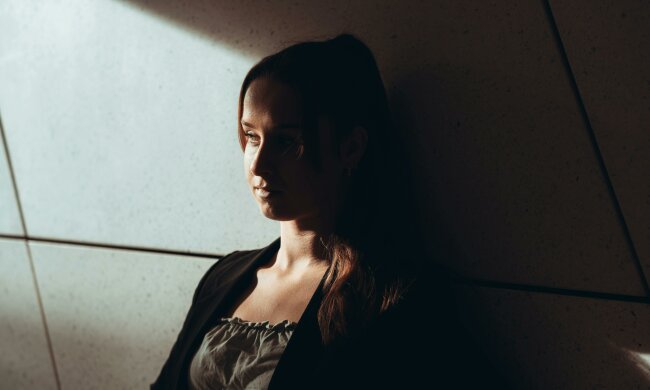 Z życia wzięte. "Mąż odciął mnie od pieniędzy, więc zadzwoniłam do mamy": Chwilę później wyszła na jaw wstydliwa prawda