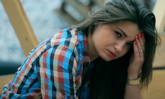 Kobieta/YouTube @Historie Życiowe