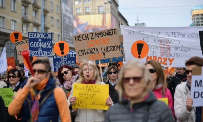 Za kilka dni zacznie się nowy etap strajku nauczycieli! Czy wpłynie to na uczniów?
