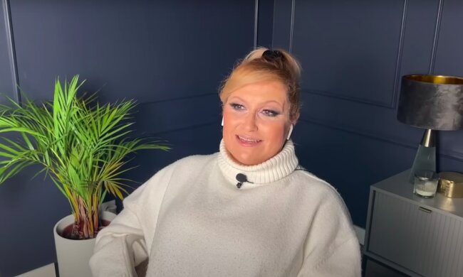 Katarzyna Skrzynecka / YouTube:  W MOIM STYLU Magda Mołek