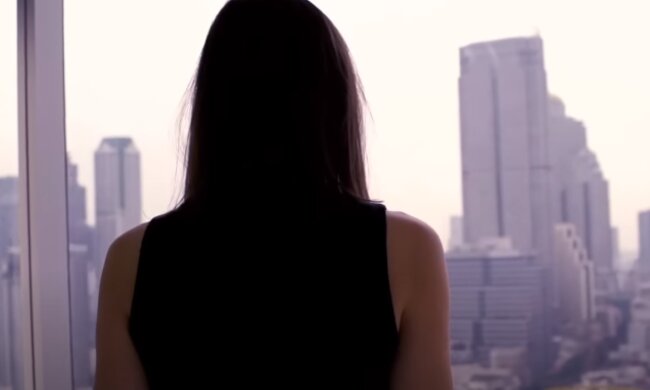 Kobieta/YouTube @Historie Życia