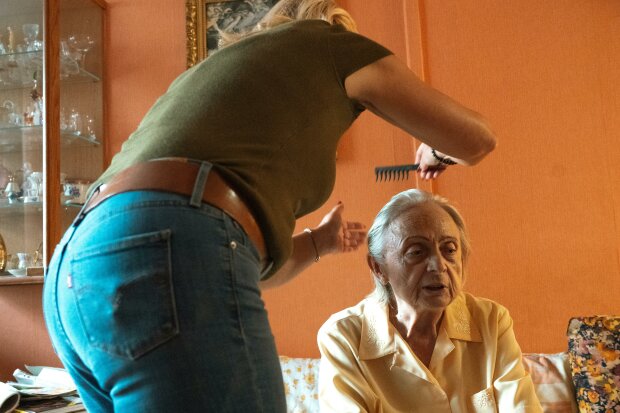 Z życia wzięte. "Na Wielkanoc odwiedziliśmy moją matkę w domu opieki": Po powrocie córka powiedziała coś, co wbiło mnie w ziemię