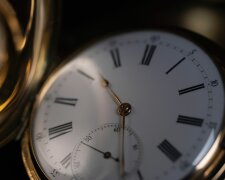 Zmiana czasu już w październiku. Tego dnia przestawimy zegarki