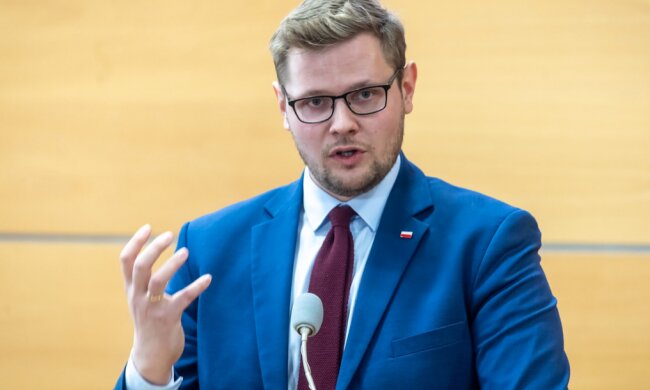 Minister środowiska Michał Woś. Screen: RMF.24