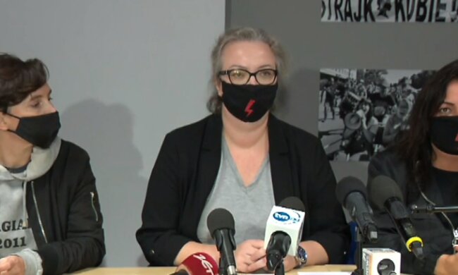 Ogólnopolski Strajk Kobiet/ https://tvn24.pl/