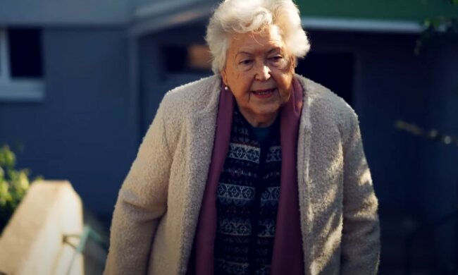 Poprosiła o podwózkę, źródło: YouTube/Amazing Truth