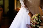Nie wpuścili mojej mamy na wesele, bo złamała nasz dress code. Powiedziała, że nie miała pieniędzy, a ja uznałam, że to wyłącznie jej problem