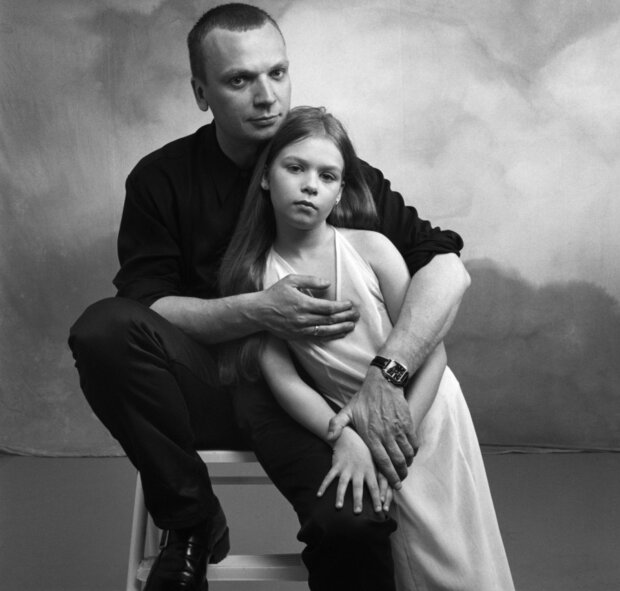 Grzegorz Ciechowski z córką Weroniką w 1996 roku, fot. Andrzej Świetlik