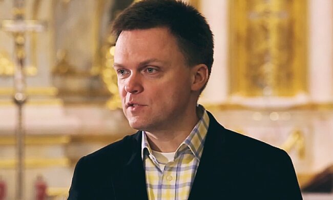 Niebywałe zachowanie księdza wobec Szymona Hołowni. "Odmówił mi komunii świętej. Wszystko przez poglądy"