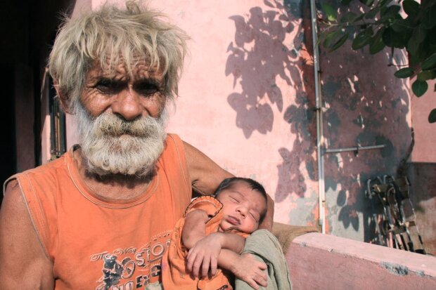 Najstarszy ojciec świata ma dziś 101 lat. Czemu zawdzięcza swój wigor