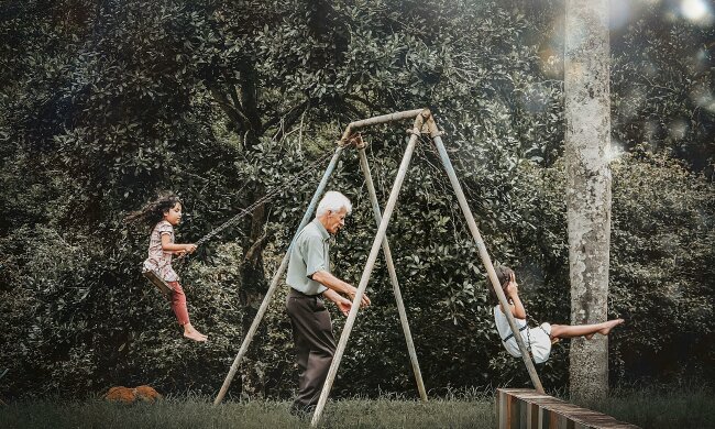 Z życia wzięte. "Synowa zrobiła z nas darmową opiekę do dzieci": Nie obchodziło jej, że ledwo mamy siłę