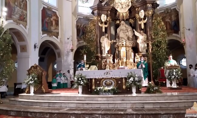 Msza. Źródło: Youtube U św. Anny Katowice - Janów