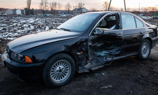 PILNE. Wypadek limuzyny z wicepremierem. Jaki jest jego stan zdrowia