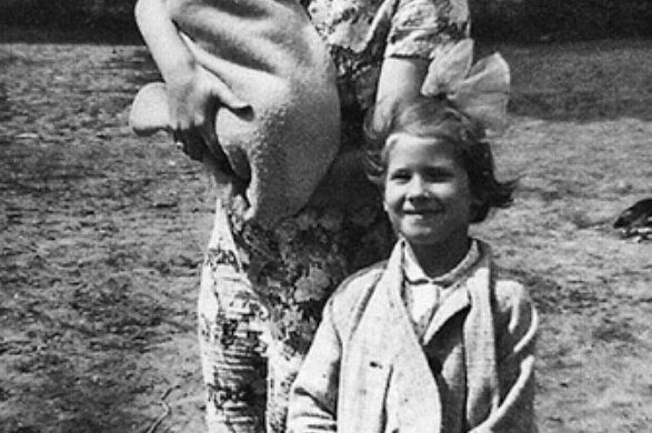 Ta mała dziewczynka dzisiaj jest wielką gwiazdą. Choć marzyła o tańcu, jej piosenki znają prawie wszyscy Polacy