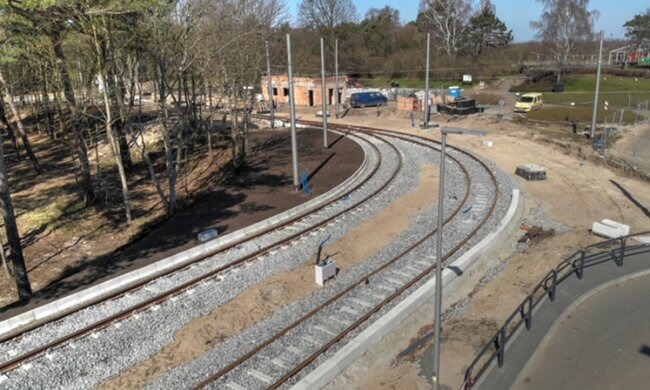 Gdańsk: wykoleił się tramwaj na Stogach. Wykonawca trwającego tam remontu i DRMG nie zgadzają się  co do przyczyn zdarzenia