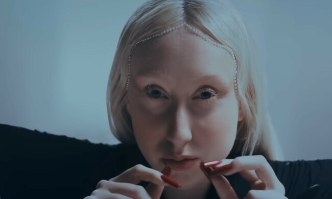 Luna, screen Youtube @EurovisionSongContest