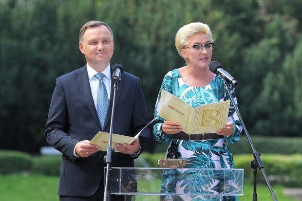 Narodowe Czytanie w całej Polsce. Pojawiła się na nim sama para prezydencka