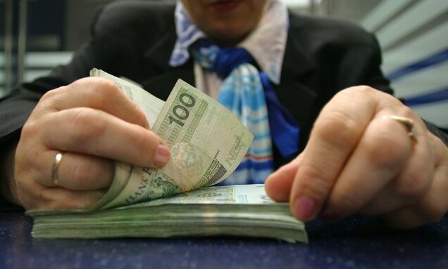 Okazja trwa tylko do dzisiaj. Klienci, którzy zamkną konto w banku, otrzymają nawet 1000 złotych