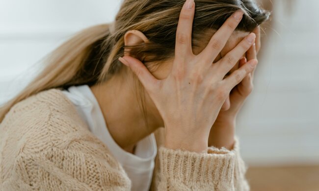 Z życia wzięte. "Porzuciłam karierę dla męża i rodziny": Dziś jestem jego służącą, a nie kobietą z marzeniami