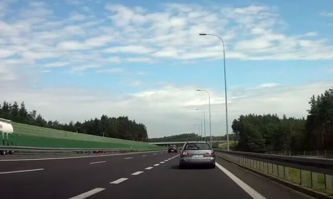 Aplikacja dla kierowców ma nowe udogodnienia! / YouTube:  PL & EU Highways