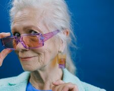 Z życia wzięte. "Nie jestem nianią na zawołanie": Dlaczego po 60. wybrałam samotność zamiast rozwiązywania cudzych problemów