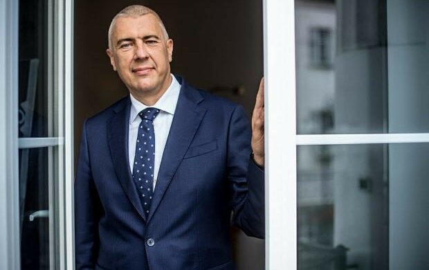 Roman Giertych dołącza do akcji #GdybyNieKsiążka!