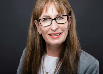 Z życia wzięte. "Gdy mąż zostawił mnie z maleńką córeczką, jego matka przyszła do mnie": Jej propozycja kompletnie mnie zaskoczyła