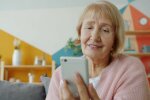Moja 55-letnia koleżanka wierzyła, że jeszcze spotka miłość. Byłam przekonana, że mężczyzna po pięćdziesiątce szuka już tylko gospodyni