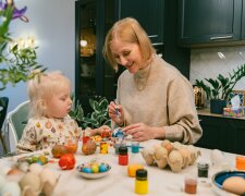 Z życia wzięte. "Chciałabym zaprosić córkę z mężem na święta": Wstydzę się jednak tego, jak mogą zostać odebrani przez bliskich