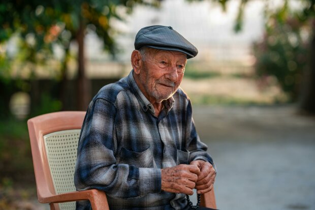 Z życia wzięte. "Zostałem tylko przelewem w domu opieki": Dlaczego moje dzieci nie przyjechały nawet na święta