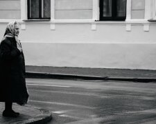 Z życia wzięte. "Oddałam rodzinie wszystkie oszczędności": Dziś sama liczę każdą złotówkę