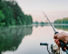 Wędkarze chętnie chwalą się swoimi zdobyczami! / worthingherald.co.uk