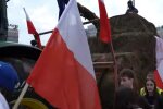 Gorąca atmosfera na proteście w Warszawie. Były spięcia z policją i nie tylko