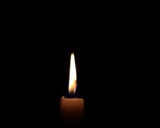 Płonąca świeca/YouTube @Cedrowe Wzgórza