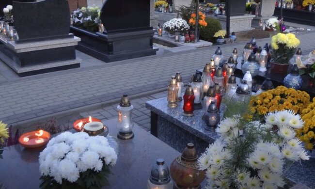 Cmentarz, kwiaty/YouTube @szynwald.pl