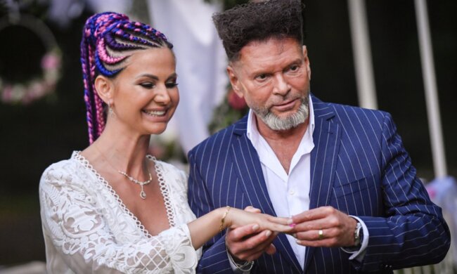 Pierwsza rocznica ślubu państwa Rutkowskich. Sceneria jak z bajki. Robi wrażenie