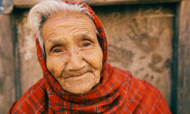 Z życia wzięte. "Córka umieściła mnie w domu opieki": Wszystko stanęło na głowie, gdy mój syn kupił mi własny dom