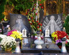 Cmentarz, chryzantemy/Pixabay