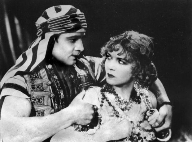 Rudolph Valentino w "Szejku"