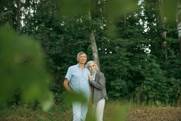 Z życia wzięte. "W telefonie 63-letniego męża odkryłam wiadomości od innej kobiety": Nie sądziłam, że w tym wieku spotka mnie taka zdrada