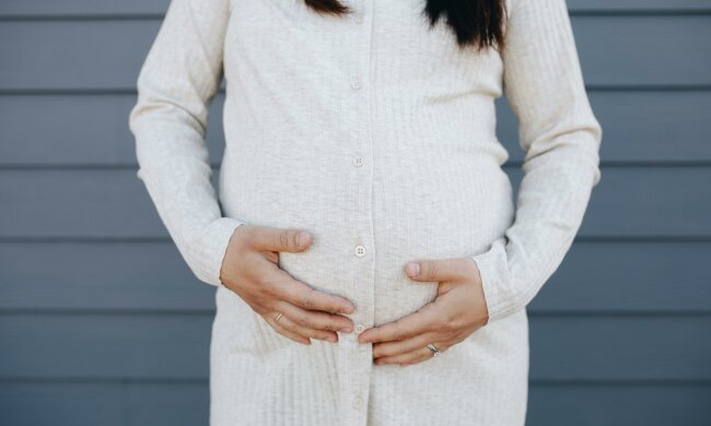 Z życia wzięte. "W Wielkanoc powiedziałam rodzinie, że jestem w ciąży": Reakcja mojej 25-letniej córki była dla mnie jak cios