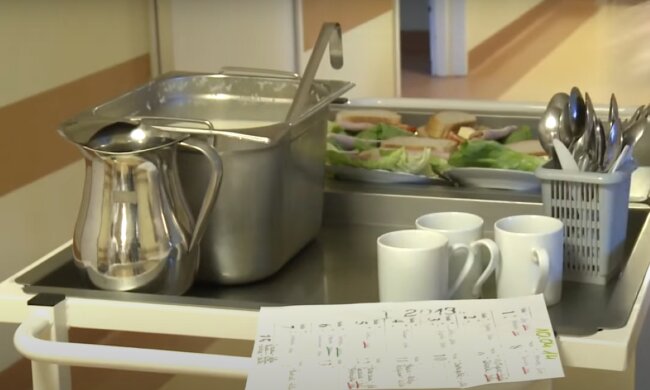 Szpitalny posiłek/YouTube @Onet