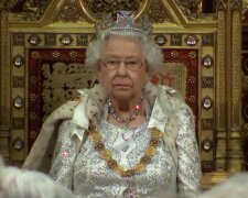 Królowa Elżbieta II. Źródło: Youtube The Royal Family Channel