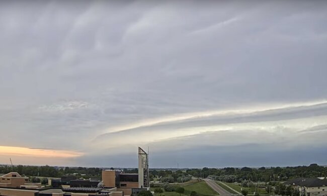 Chmura szelfowa, źródło: YouTube/UND Dept. of Atmospheric Sciences