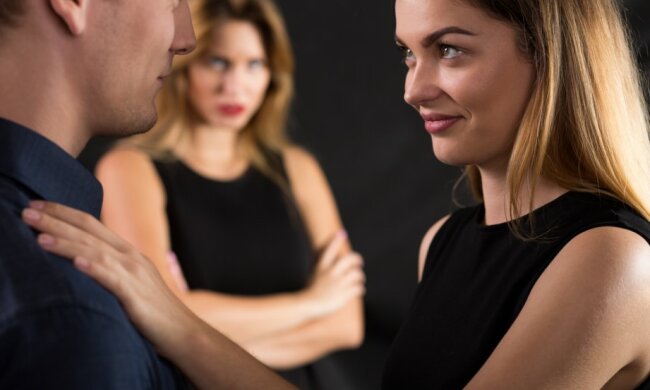 Żona dowiedziała się, że jej mąż znalazł sobie kochankę i zaaranżowała mu na urodziny niespodziankę, którą zapamięta na całe życie