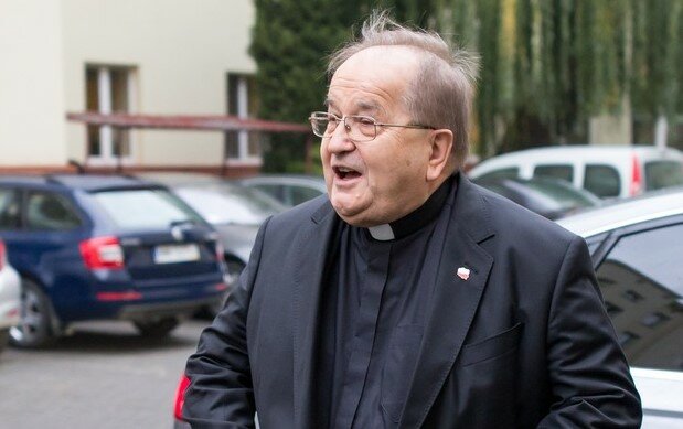 Tajemnica Tadeusza Rydzyka z czasów PRL ujrzała światło dzienne. Czy Ojciec Dyrektor miał kiedyś partnerkę