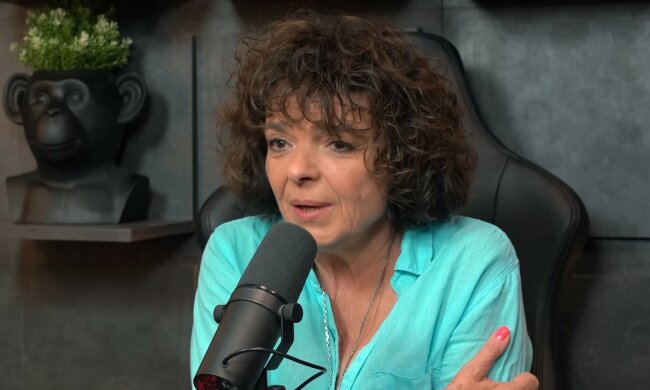 Katarzyna Grochola/YT @zurnalistapl